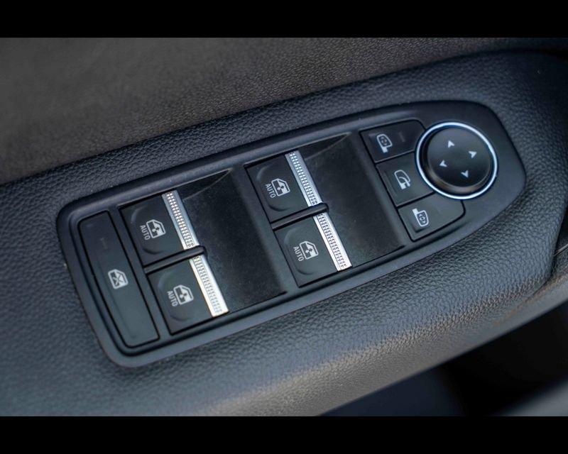 Renault Captur 2ª serie Full Hybrid E-Tech 145 CV Intens
