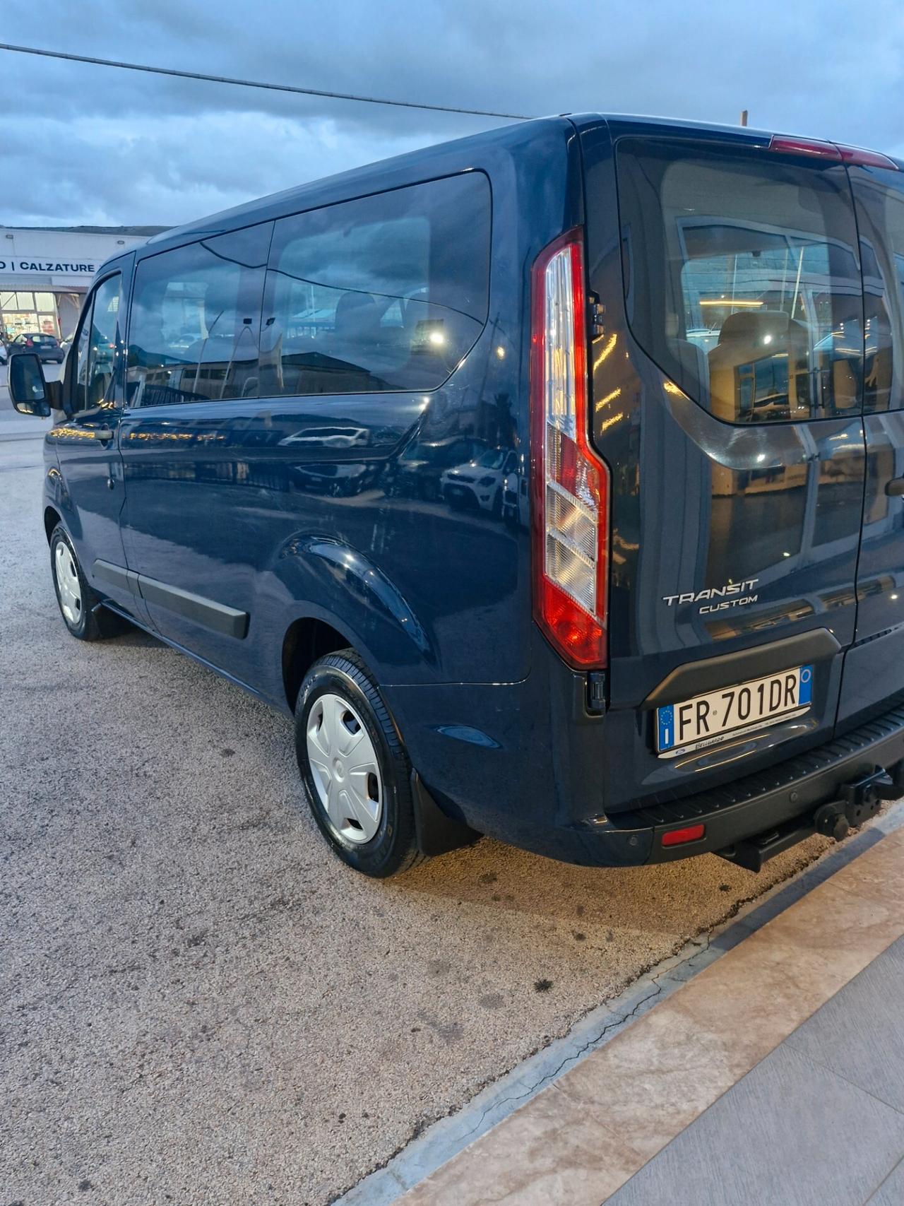 Ford Tourneo Custom 320 2.0 TDCi 130CV PC Trend