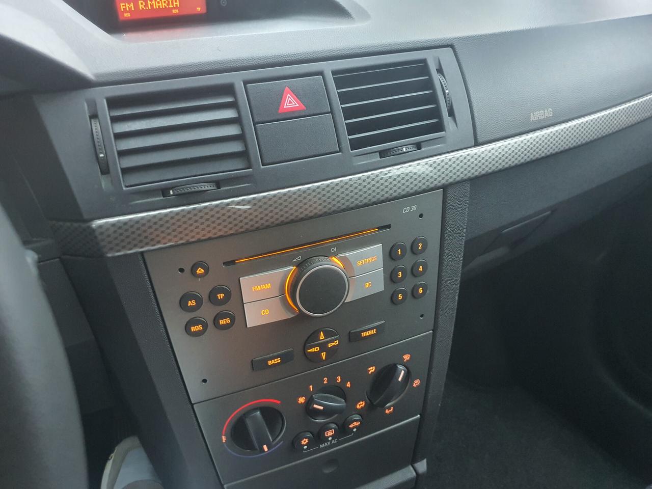 Opel Meriva 1.6 16V Cosmo NEOPATENTATI