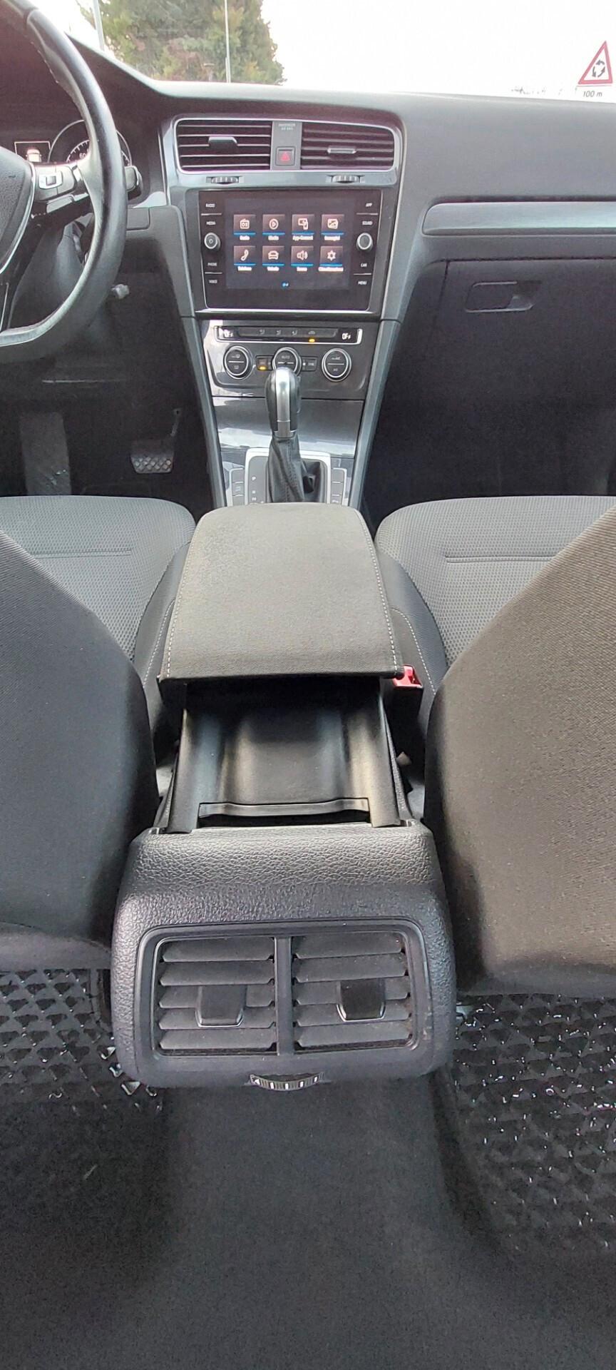 GOLF 7,5 CAMBIO AUTOMATICO DSG 1,5 METANO 130 CV NAVI TELEFONO SENSORI IMPECCABILE