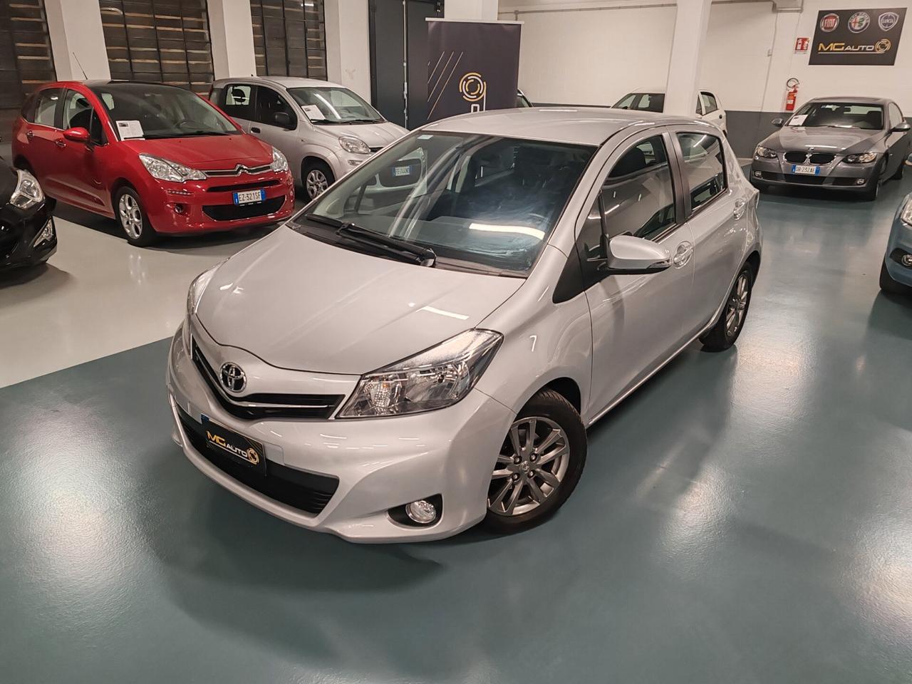 Toyota Yaris 1.3 5 porte Lounge