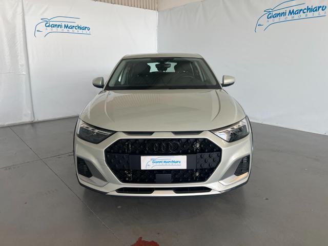 AUDI A1 allstreet citycarver 35 TFSI S tronic ADMIRED