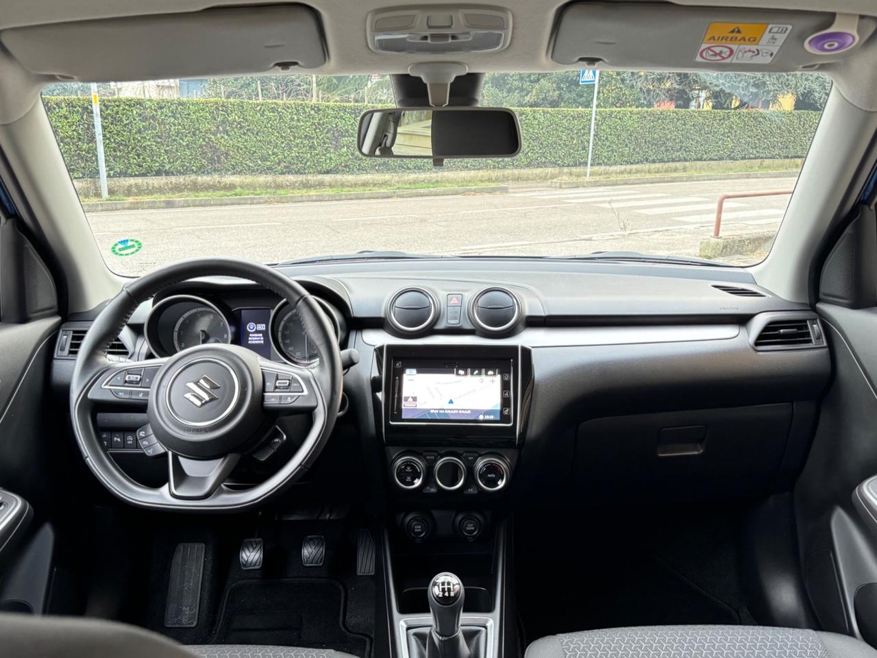 Suzuki Swift 1.2 Hybrid Top