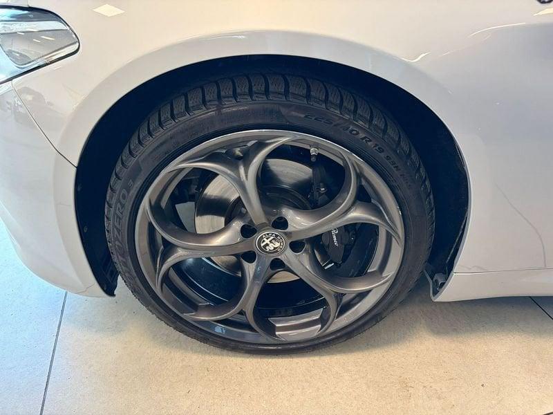 Alfa Romeo Giulia 2.2 Turbodiesel 210 CV AT8 AWD Q4 Veloce