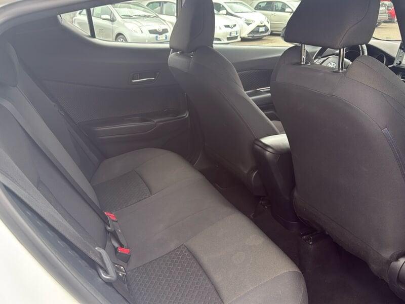 Toyota C-HR C-HR 1.8 Hybrid E-CVT Active