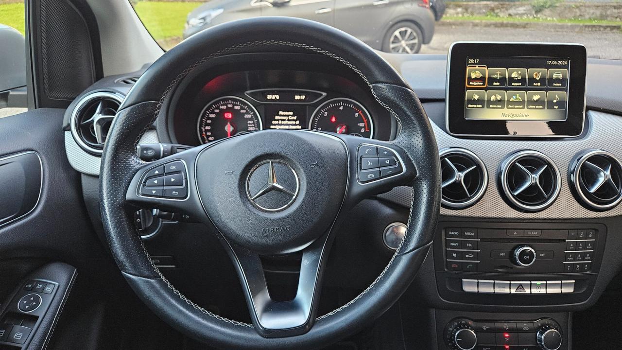 Mercedes-benz B 180 d Sport Retrocamera Fulled!