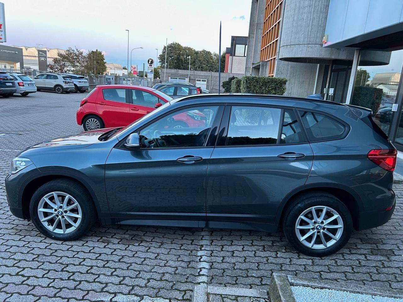 BMW X1 sdrive18d NEOPATENTATI GANCIO TRAINO