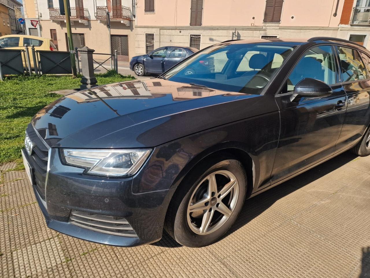 Audi A4 Avant 2.0 TDI 150 CV S tronic Business