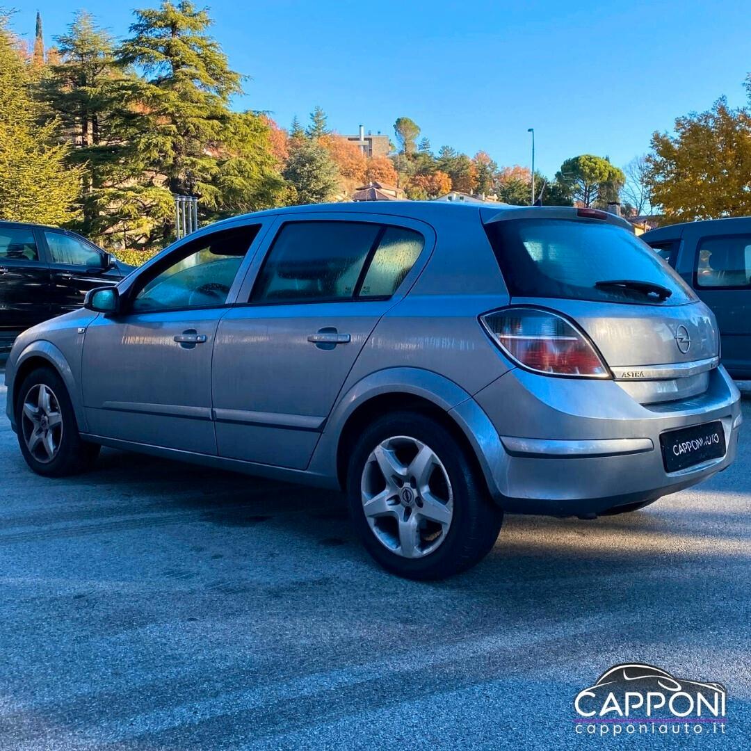 Opel Astra 1.7 CDTI 110CV