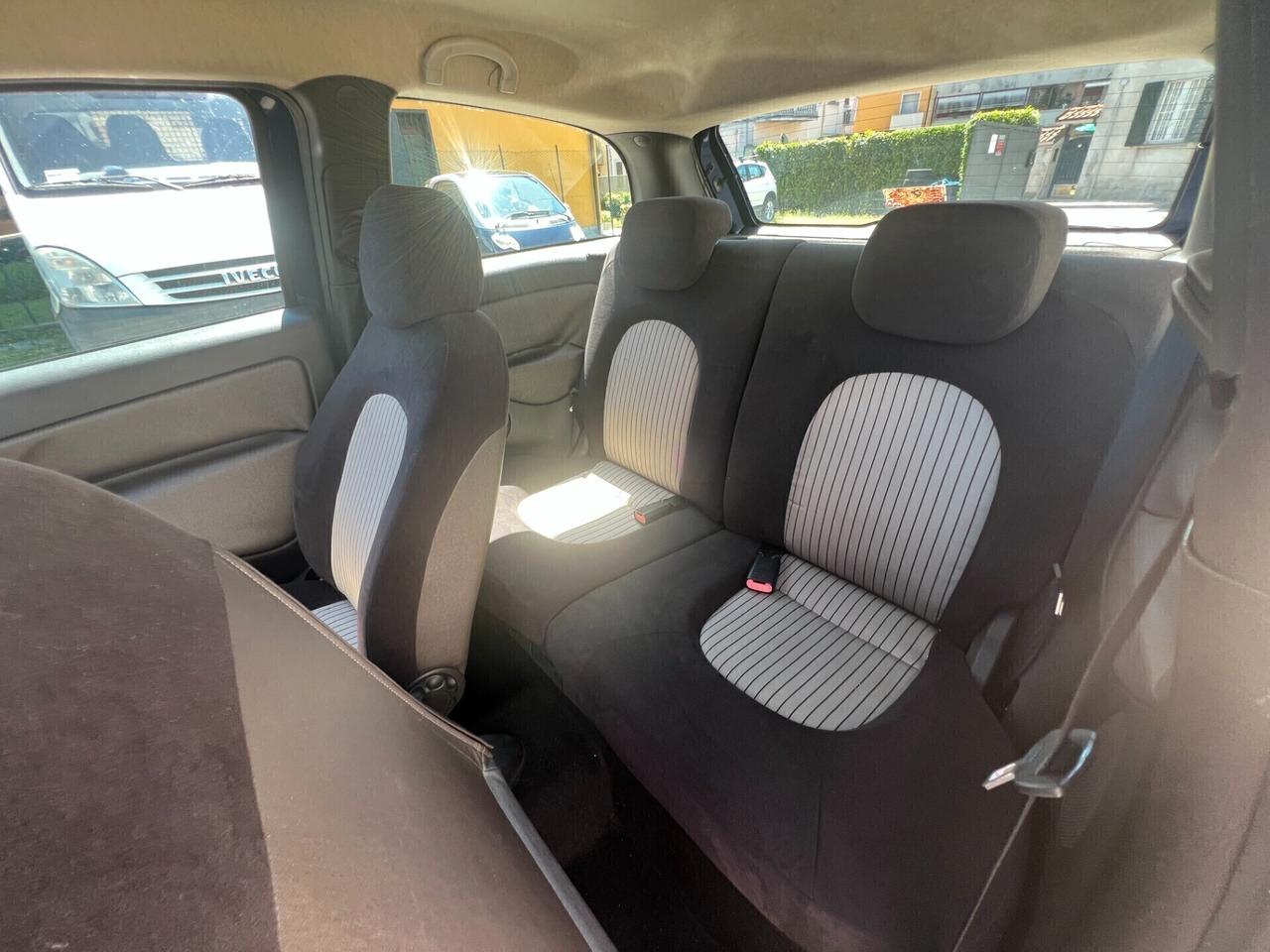 Lancia Ypsilon 1.2 Modamilano