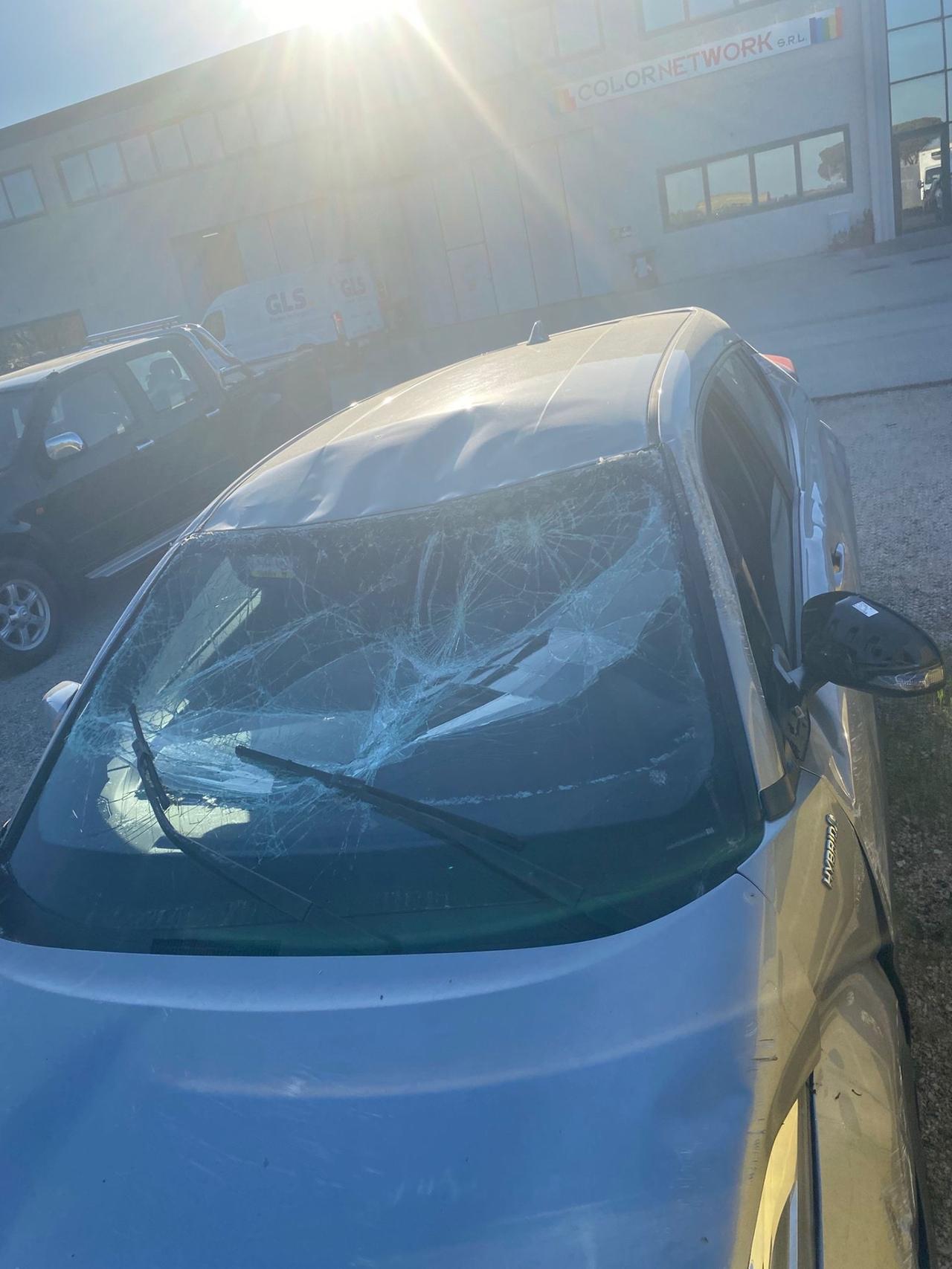 Toyota C-HR 1.8 Hybrid E-CVT Active INCIDENTATA