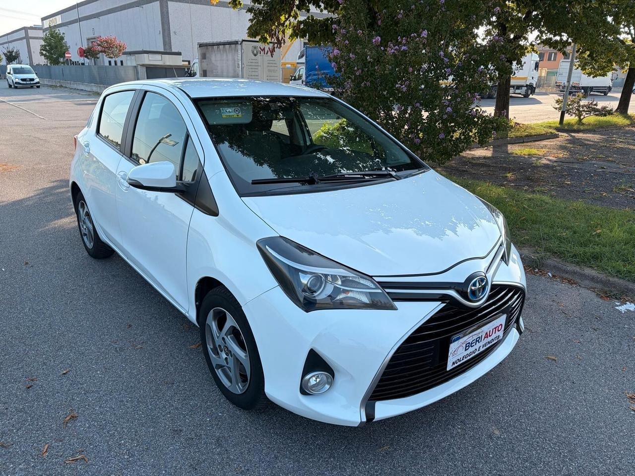Toyota Yaris 1.5 Hybrid 5 porte activ