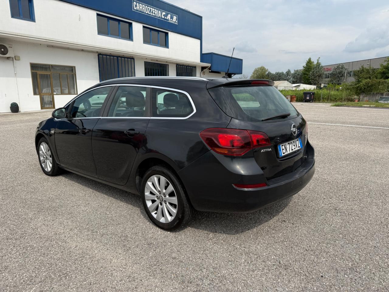 Opel Astra 1.7 CDTI 110CV Sports Tourer Cosmo