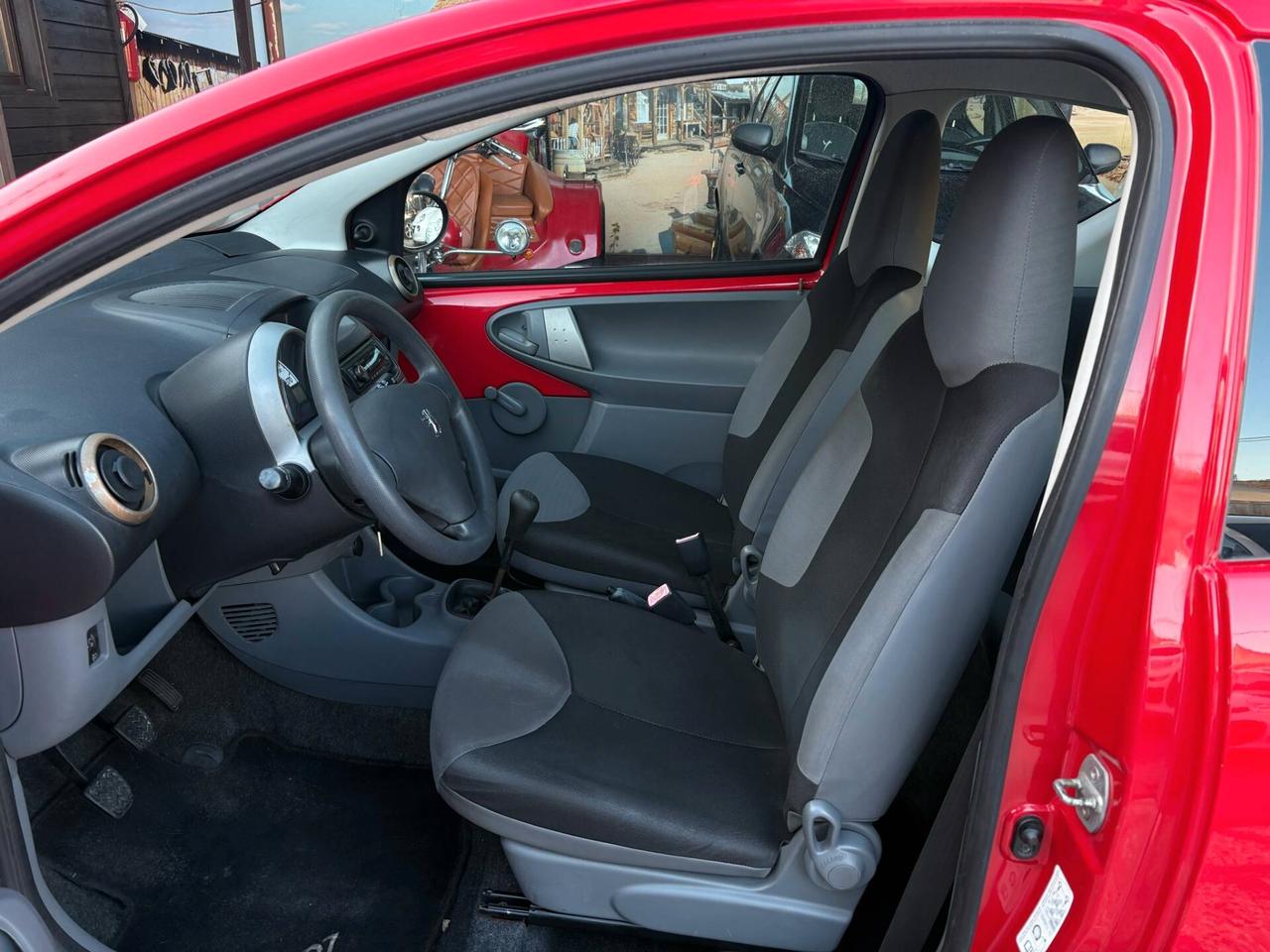 Peugeot 107 1.0 68CV 3p. Sweet Years