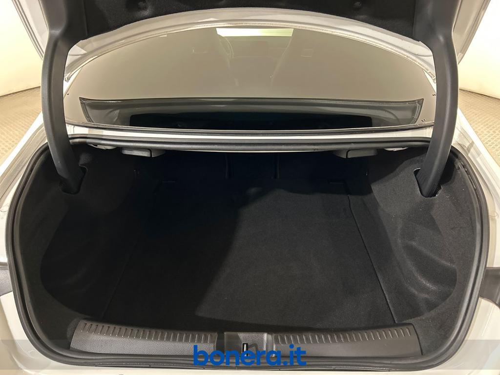 Mercedes CLA 200 200 D Premium 8G-DCT