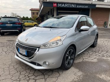 Peugeot 208 1.4 HDi 68 CV 5 porte Allure DISTRIBUZIONE NUOVA