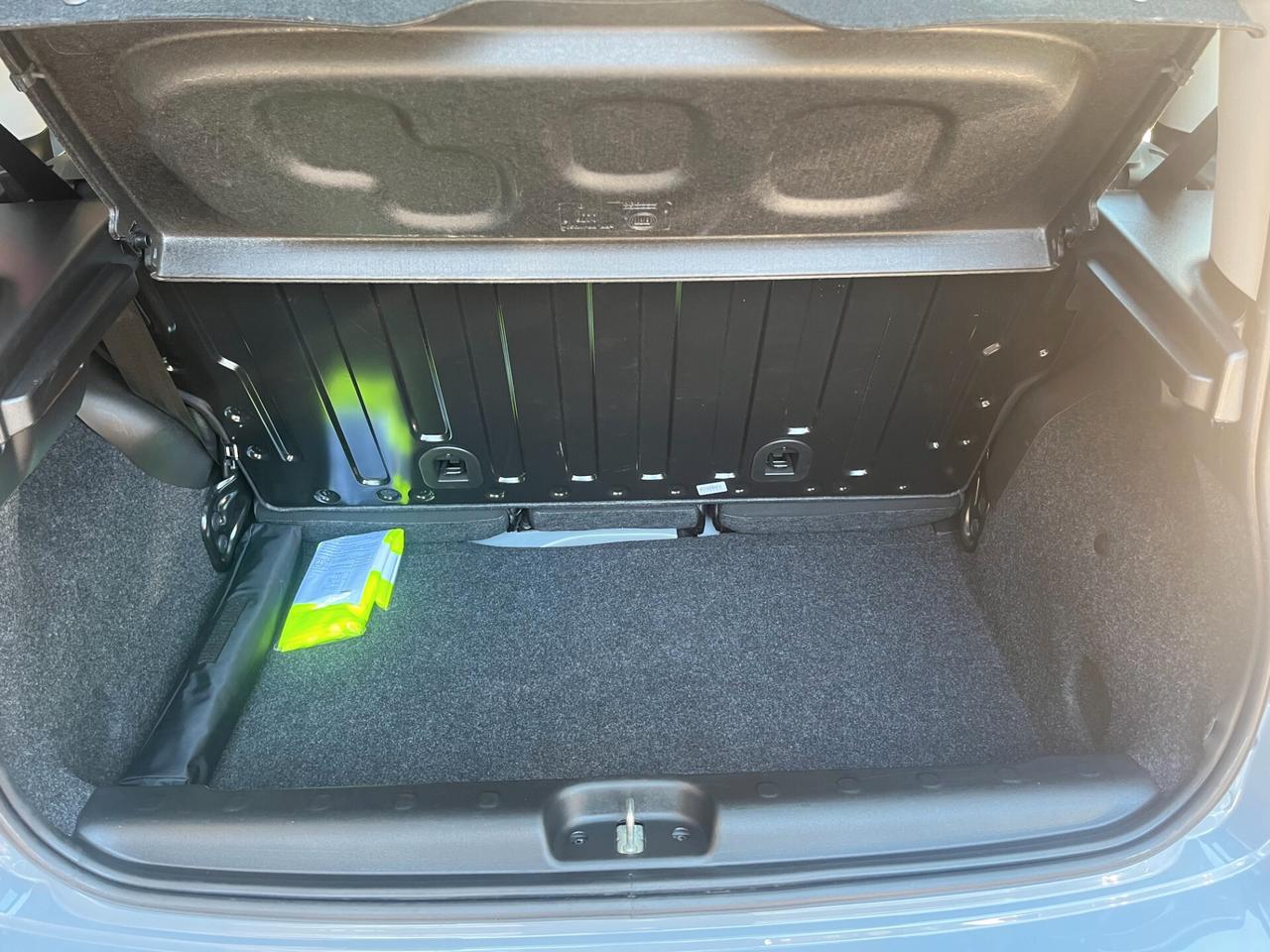 FIAT PANDA 1.0 FIREFLY HYBRID 70CV - NESSUN VINCOLO FINANZIARIO - 5 POSTI, RUOTA DI SCORTA, FENDINEBBIA..
