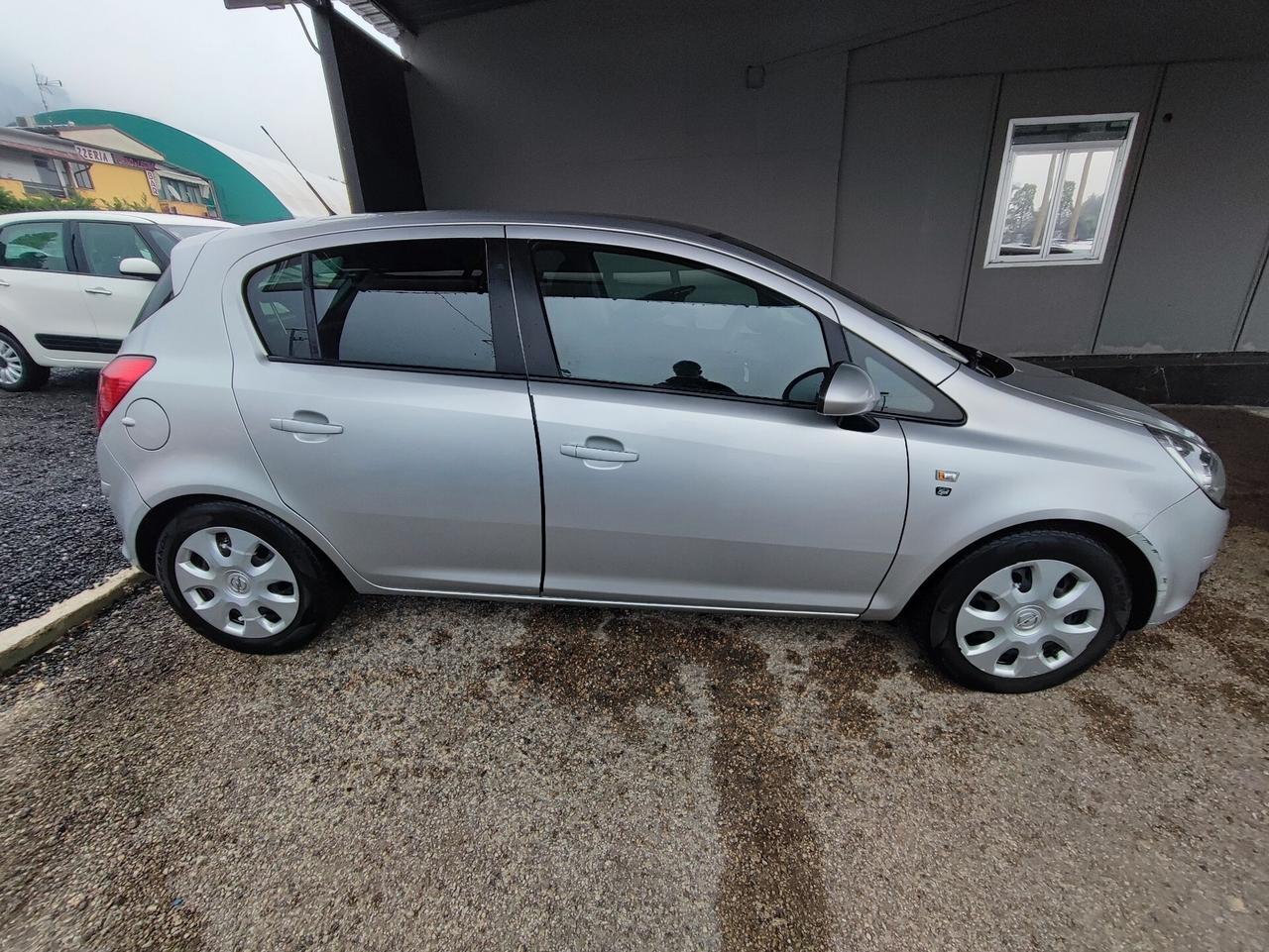 Opel Corsa 1.2 5 porte Edition