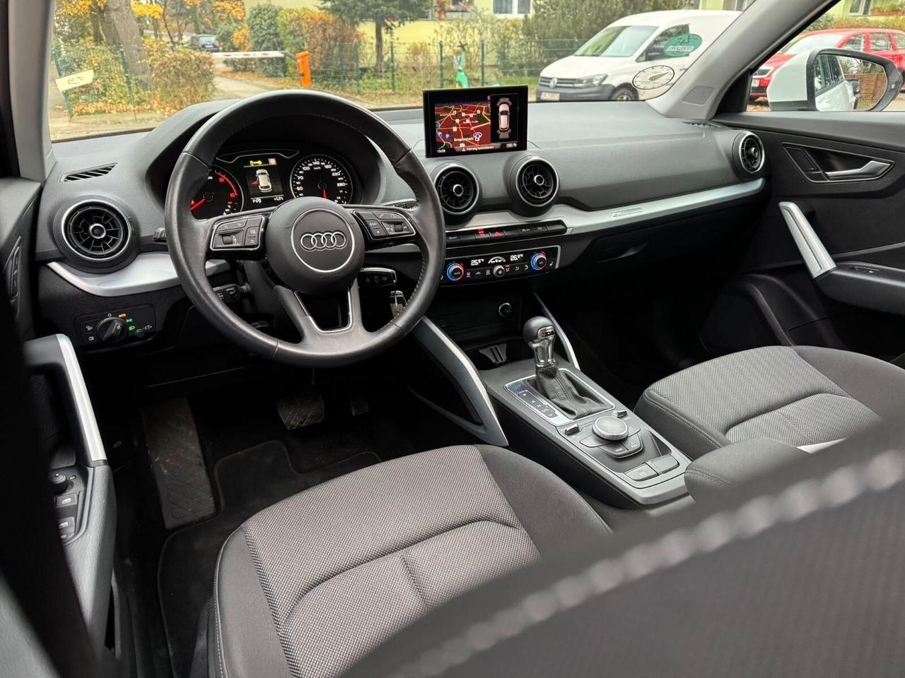 Audi Q2 30 TDI S tronic Business Design