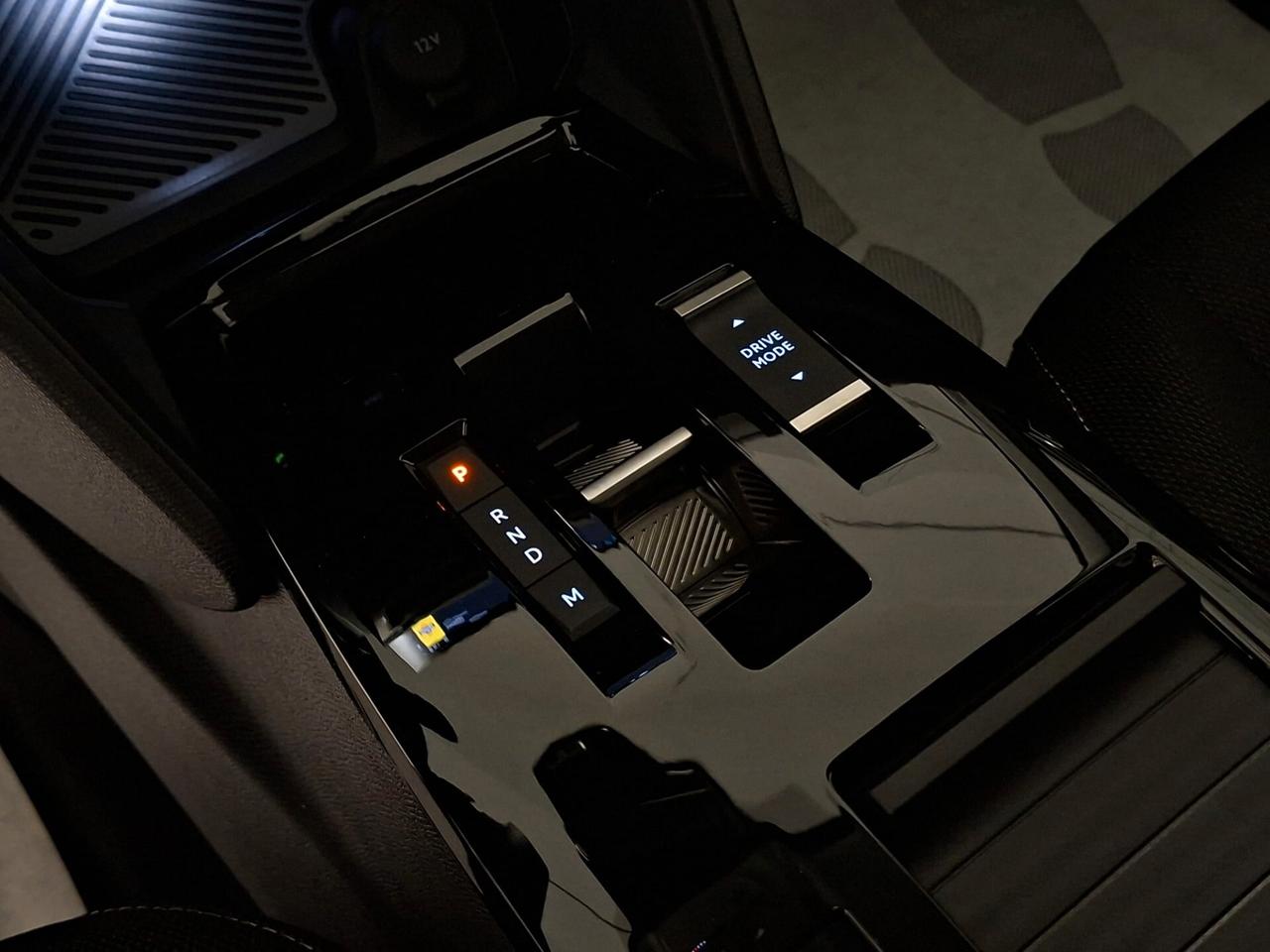 Citroen C4 1.2 PureTech 130CV Plus EAT8 Km. 0 MY'25