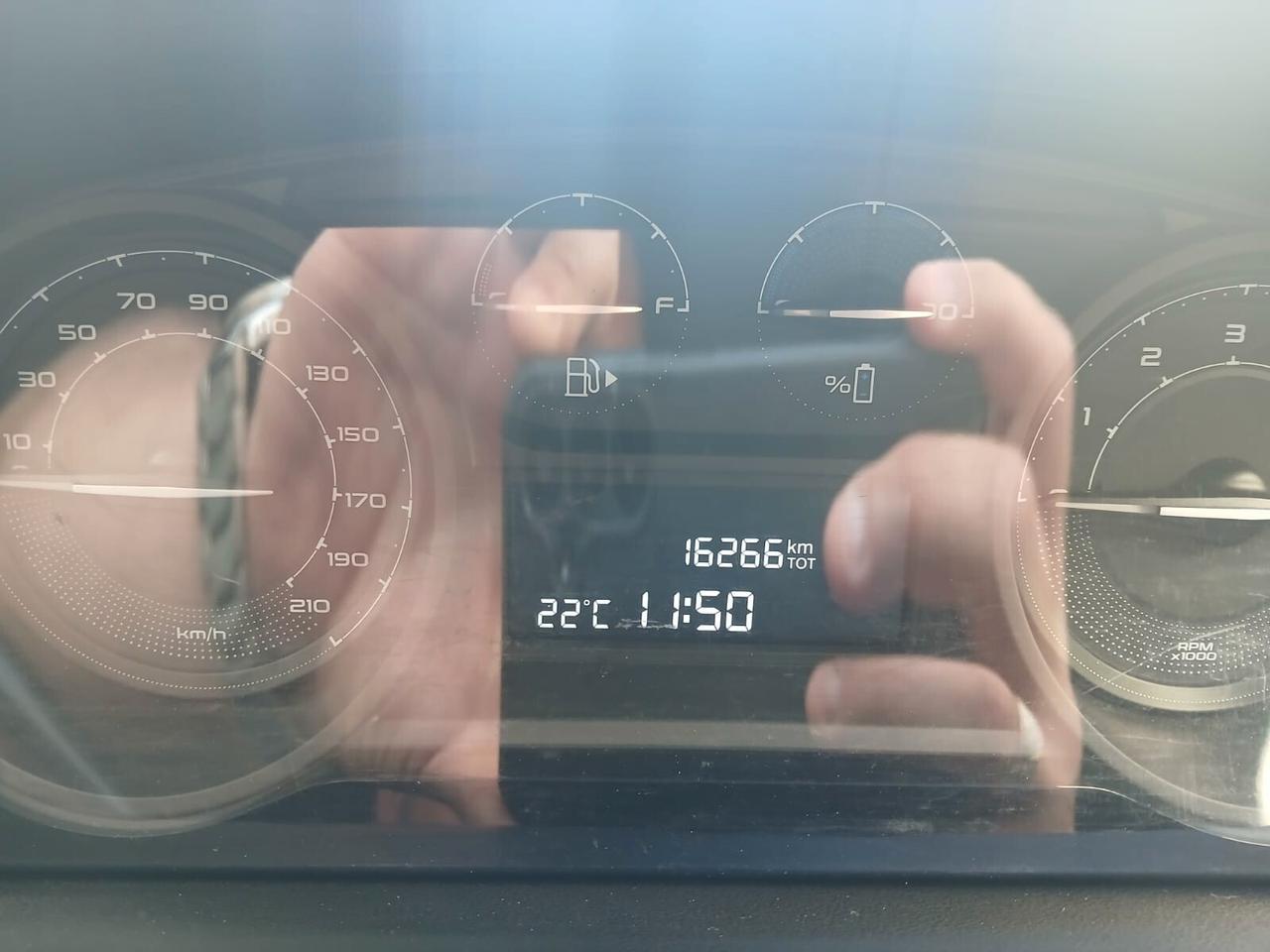 Lancia Ypsilon 1.0 FireFly 5 porte S&S Hybrid Platino