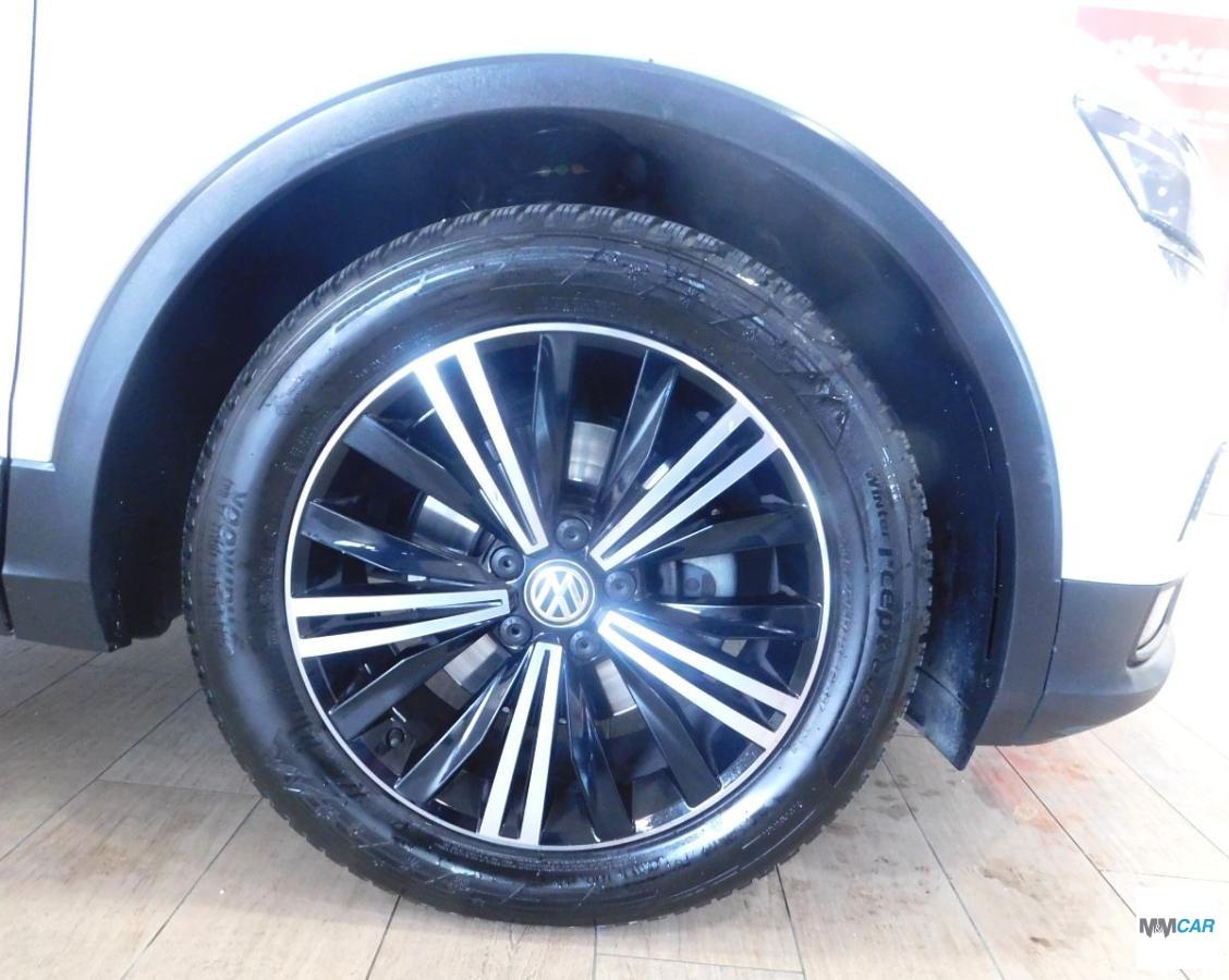 VOLKSWAGEN - Tiguan - 2.0 TDI DSG Advanced BMT