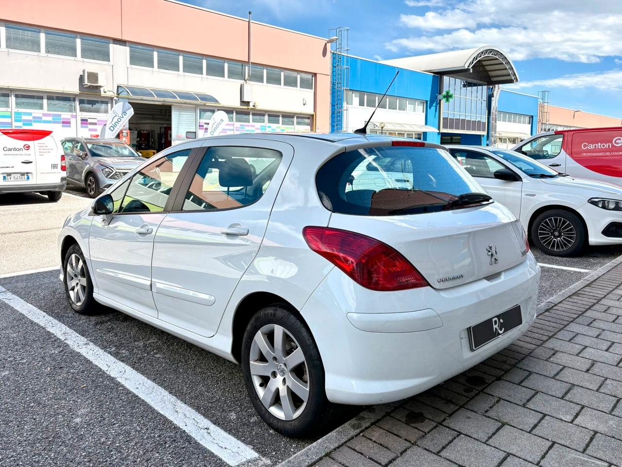 Peugeot 308 1.6 HDi 110CV 5p. Premium (6 Marce)