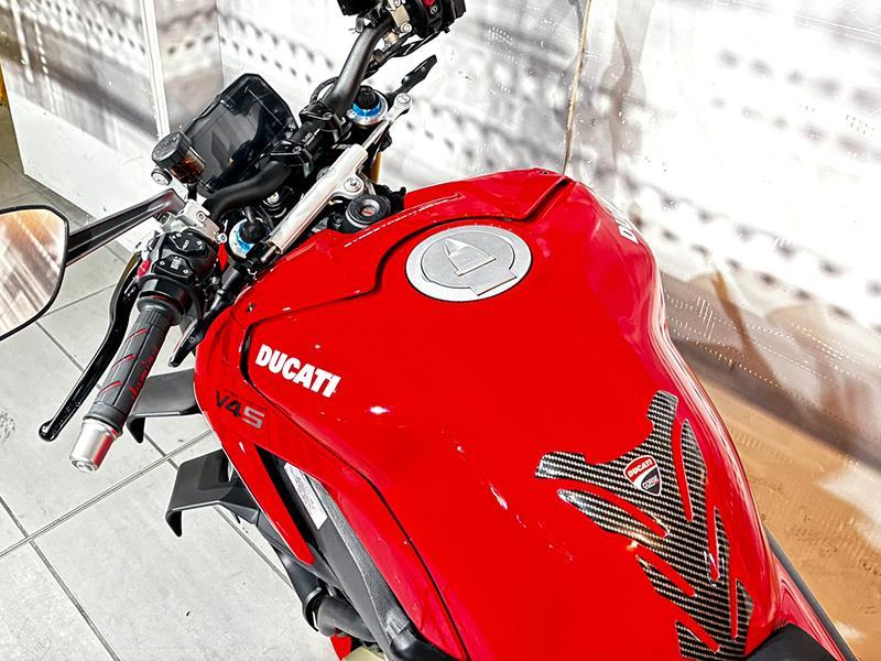 Ducati Streetfighter V4 S