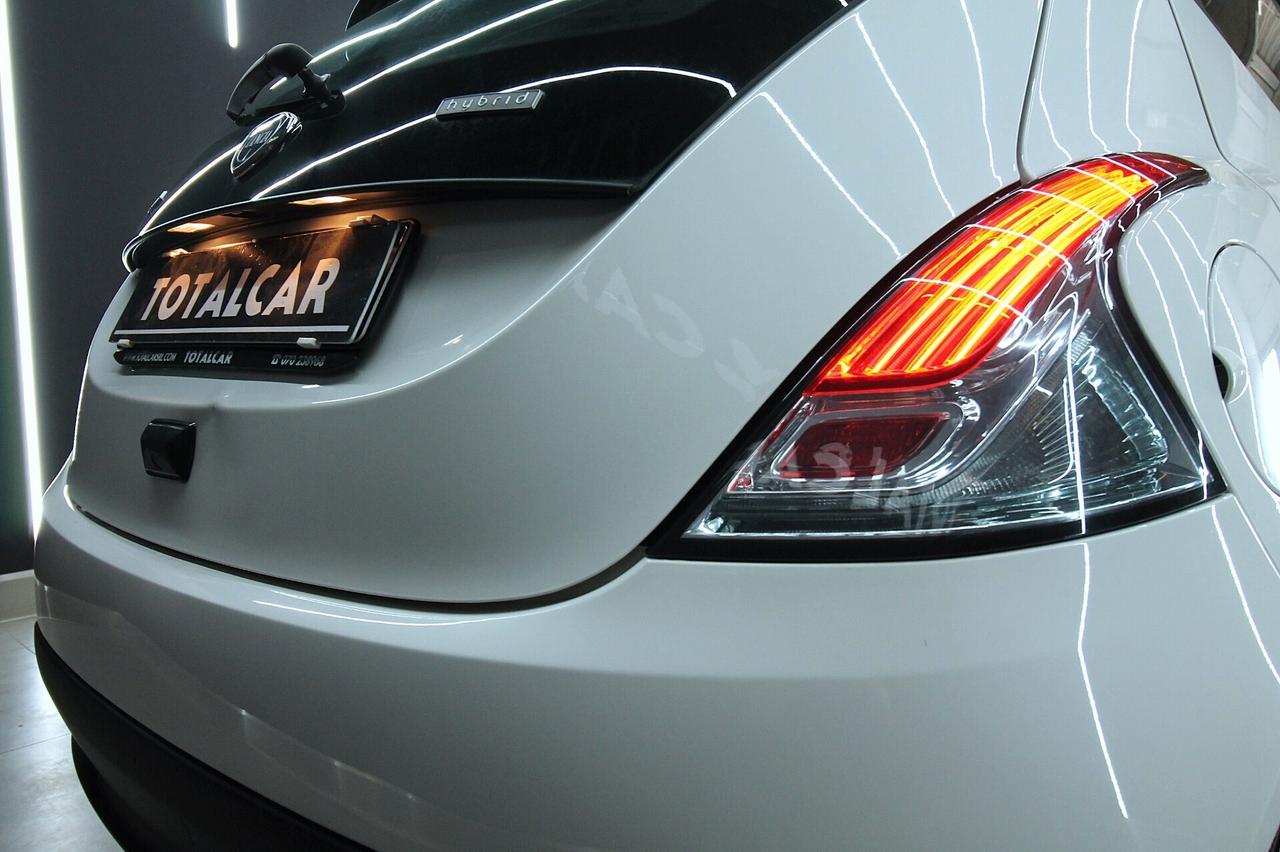 LANCIA YPSILON 1.0 70 CV HYBRID GOLD