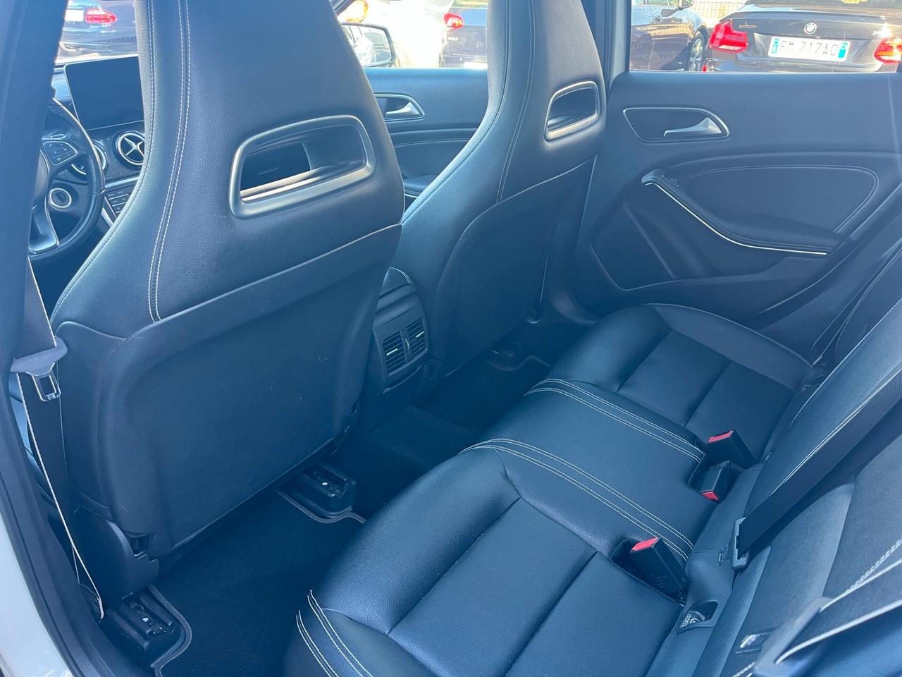 Mercedes-benz GLA 200 d Automatic Business