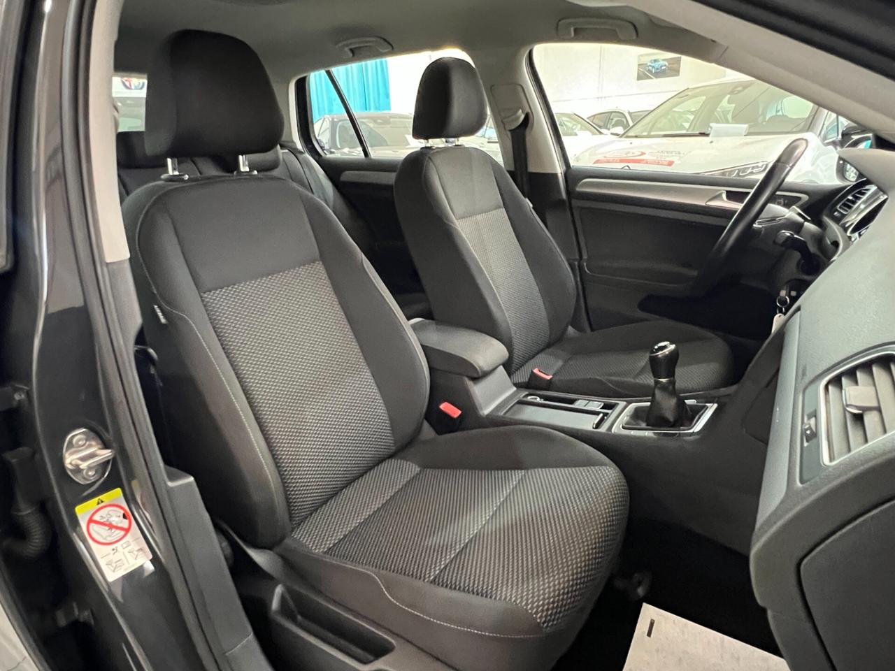 Volkswagen Golf 1.6 116 CV - EXECUTIVE - 2019