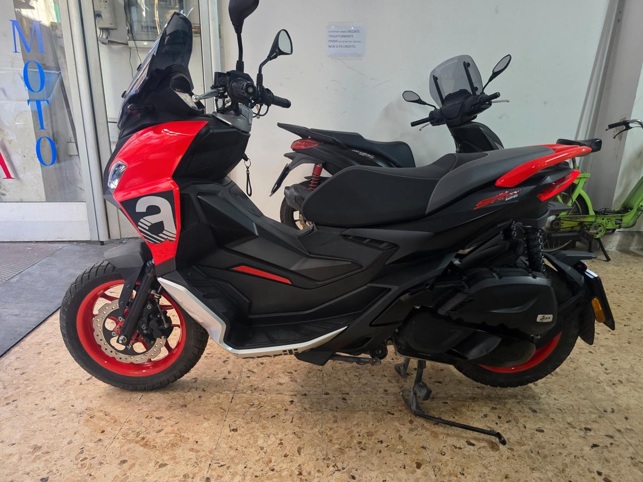 Aprilia SR GT 125 - 2023 solo 9600km