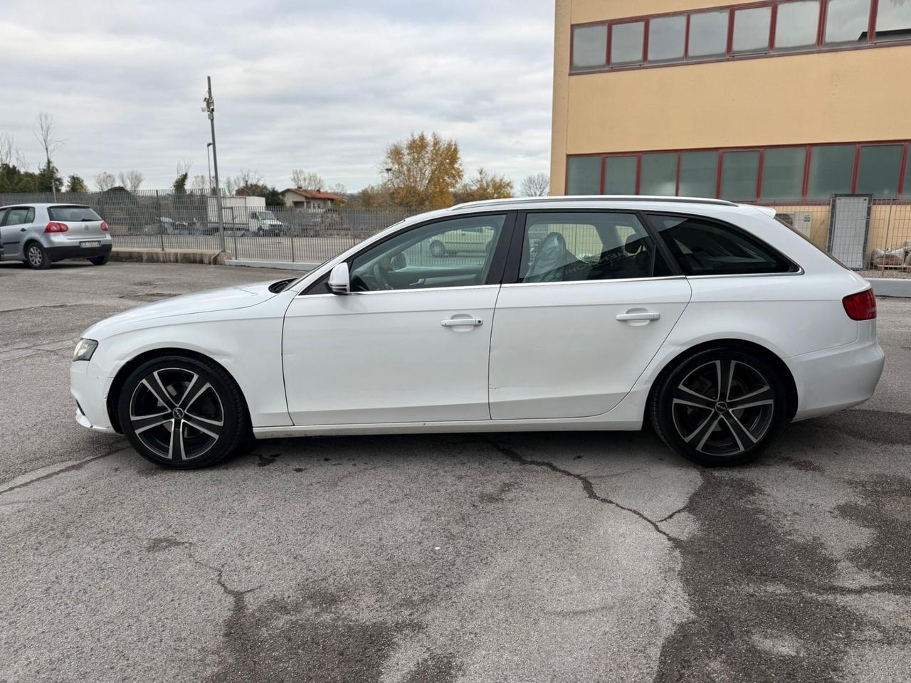 AUDI A4 2.0 TDI 2010 12 MESI DI GARANZIA