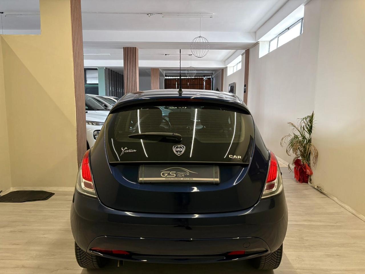 Lancia Ypsilon 1.200cc 69 CV 5 porte Platinum
