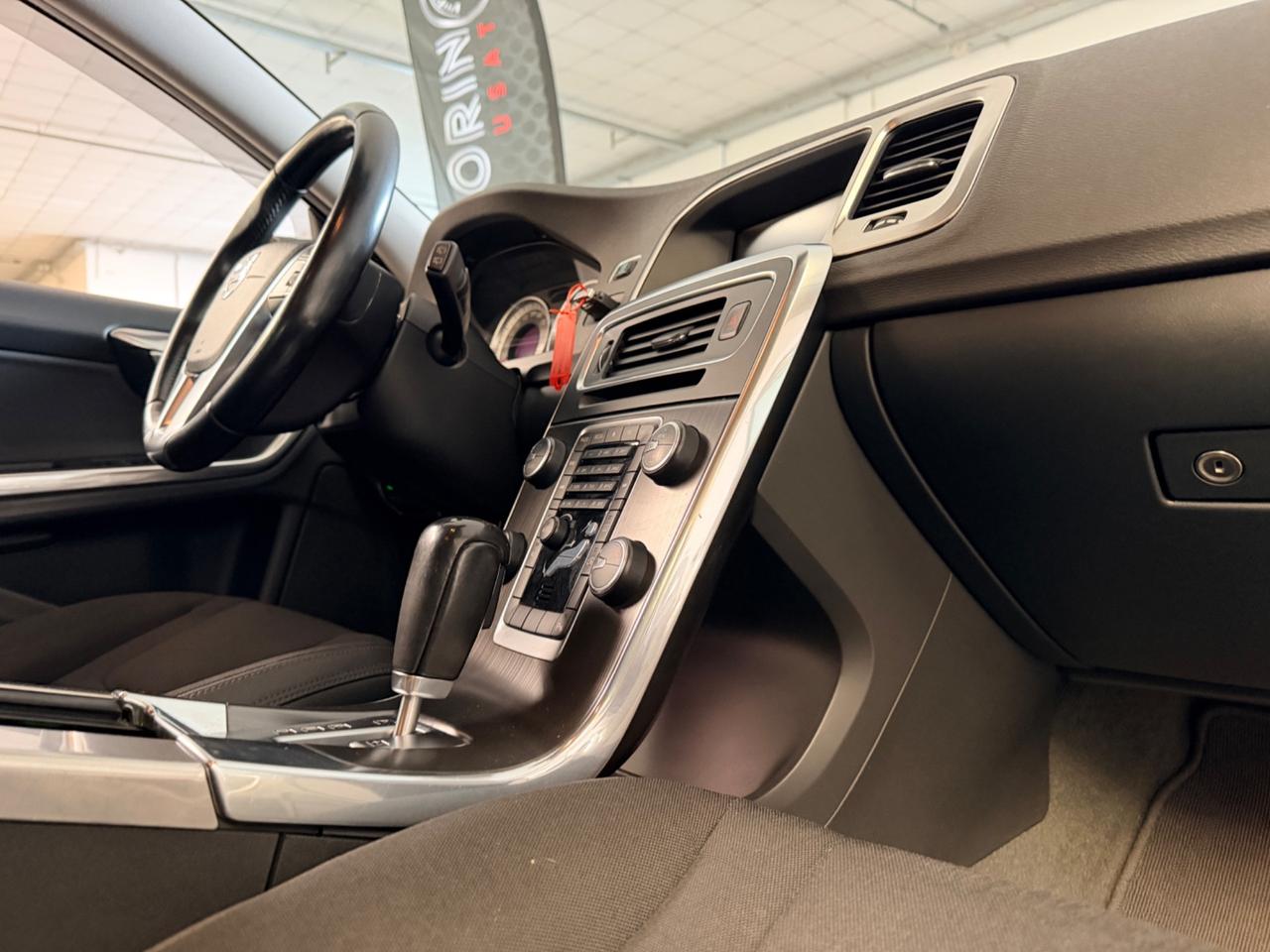 Volvo V60 D3 Geartronic Momentum