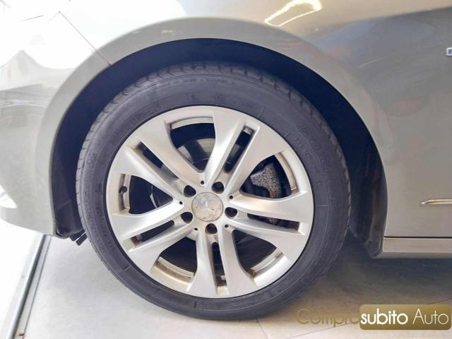 MERCEDES-BENZ E 220 CDI BlueEFFICIENCY Avantgarde