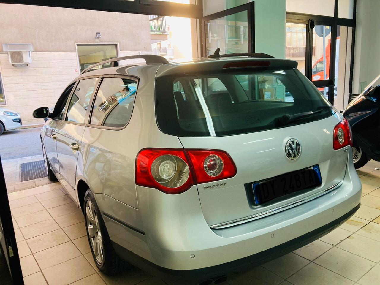 Volkswagen Passat 2.0 TDI - PERFETTA - 2009