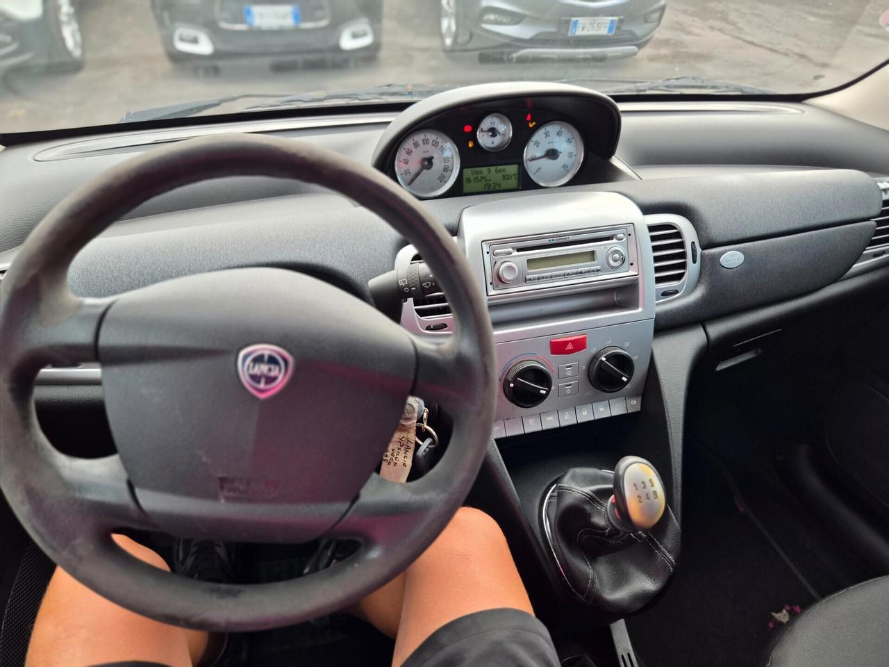 Lancia Ypsilon 1.2 69 CV 5 porte S&S Platinum