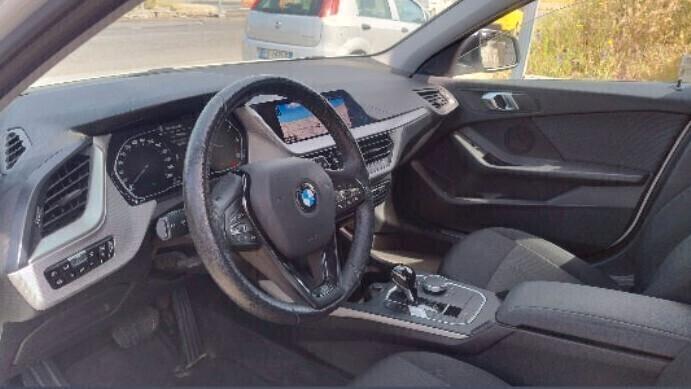 Bmw 116 116d 5p. Advantage