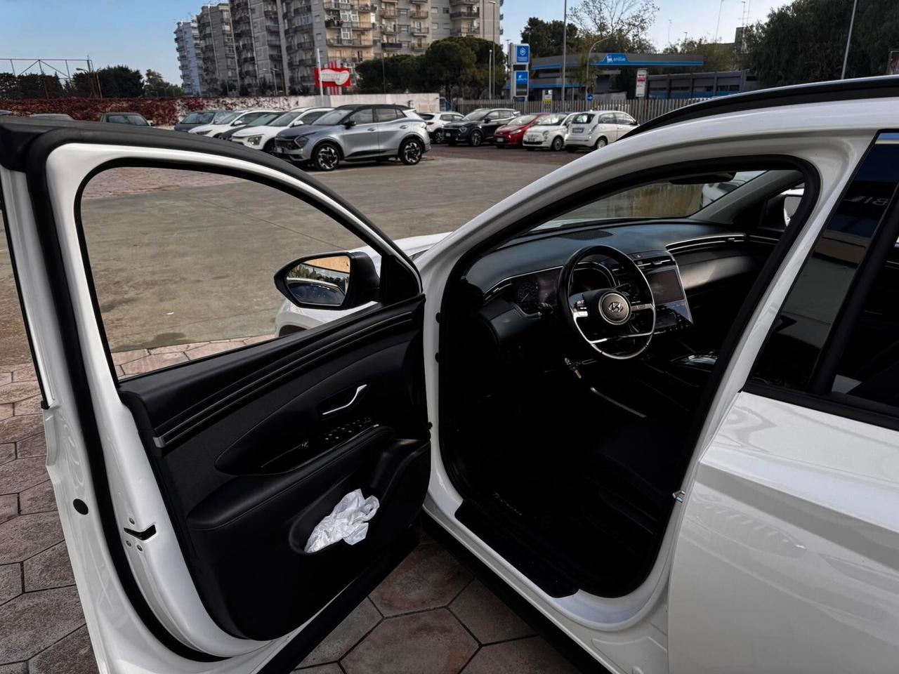 HYUNDAI TUCSON 1.6 HEV 2023 SUPER ACCESSORIATA