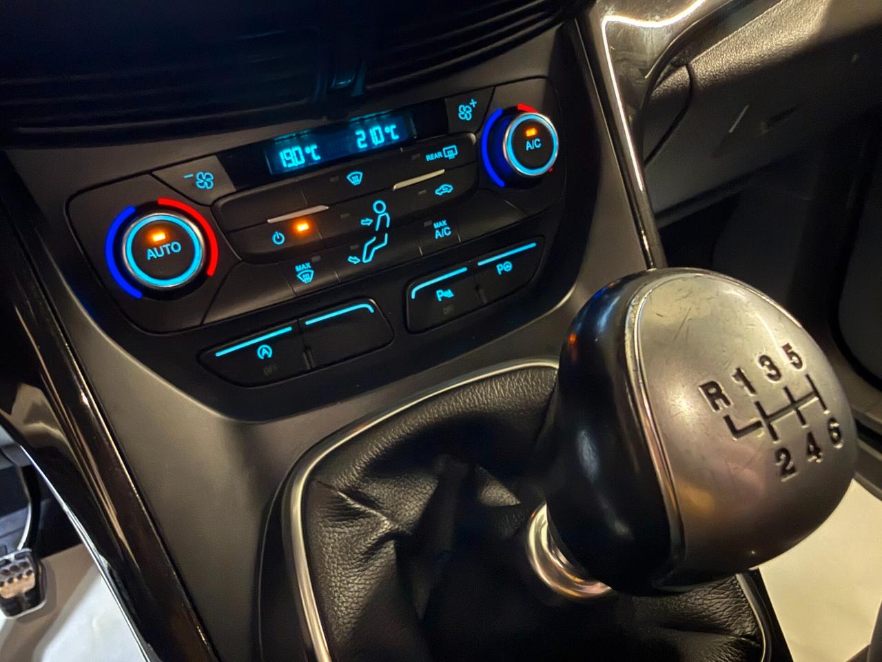 Ford Kuga 1.5 TDCI 120 CV ST-Line Promo rottamazione