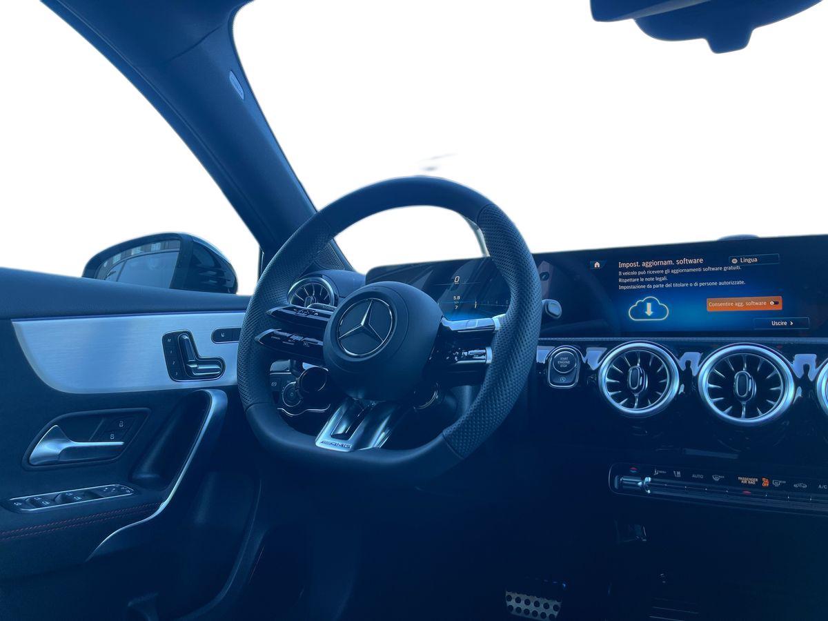 Mercedes-Benz Mercedes-AMG A 35 4MATIC