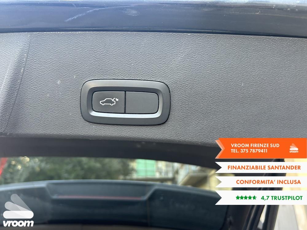 VOLVO XC40 (2017-->) XC40 D3 AWD Geartronic Ins...