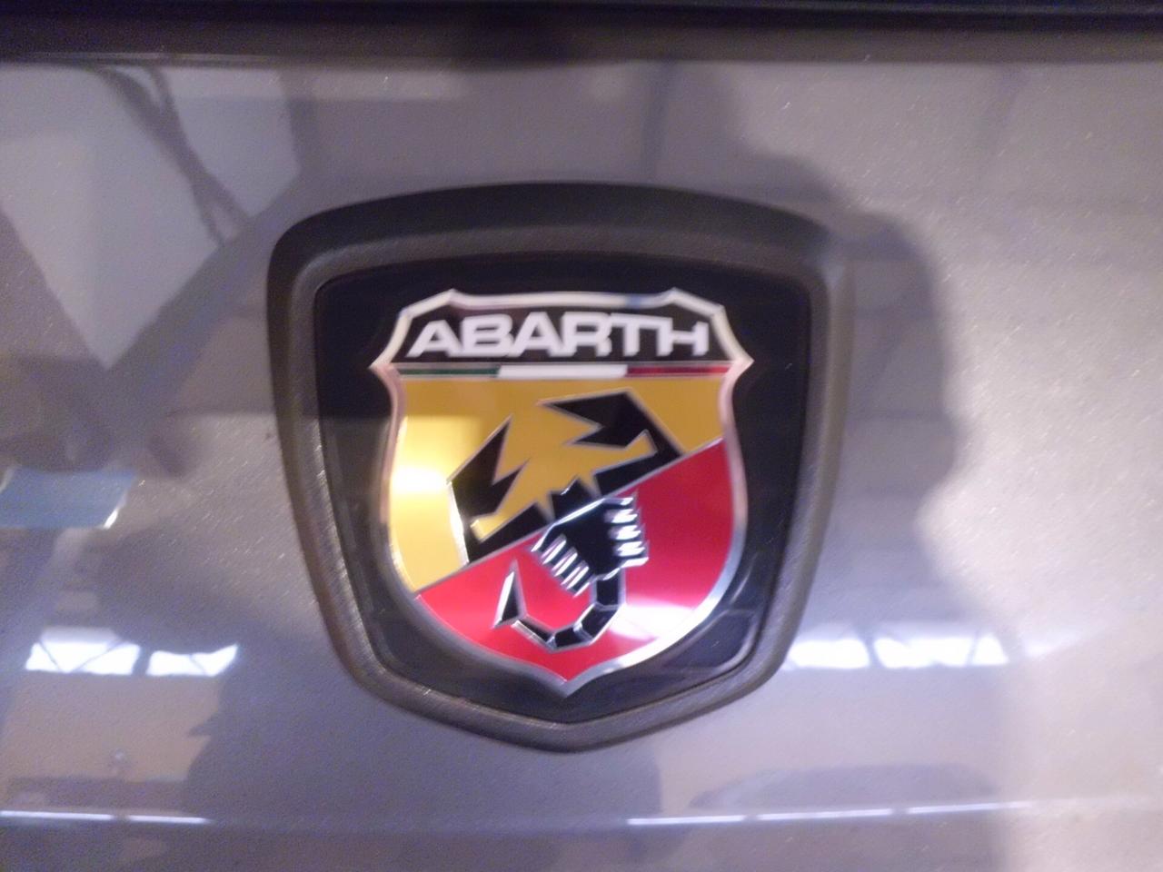 Abarth 595 1.4 Turbo T-Jet 160 CV MTA Competizione