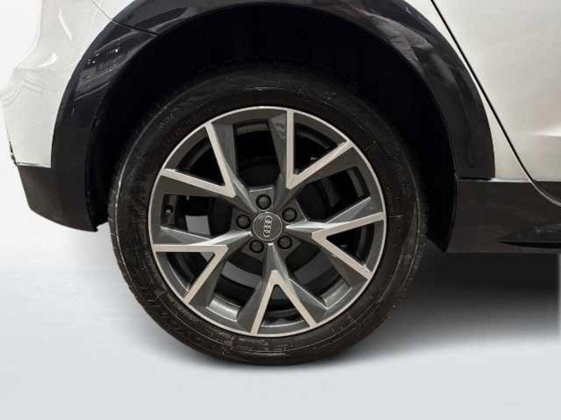 Audi A1 II 2019 Citycarver 25 1.0 tfsi Admired 95cv