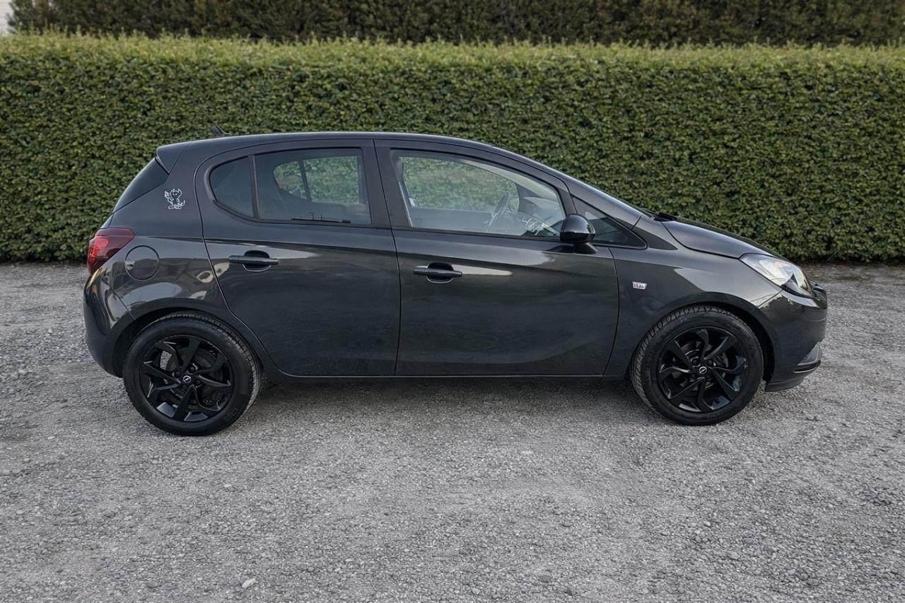 Opel Corsa 1.2 5 porte Cosmo