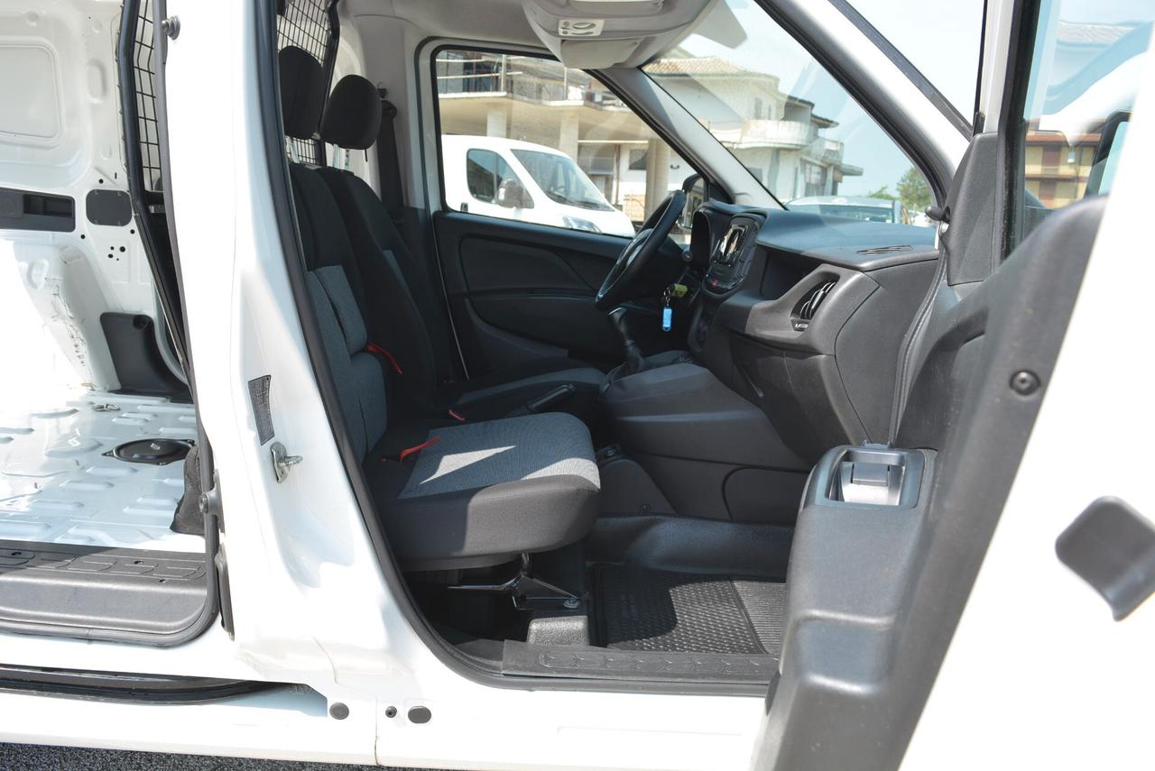 Fiat Doblò 13 MJT 95 cv 3 posti voletto posteriore
