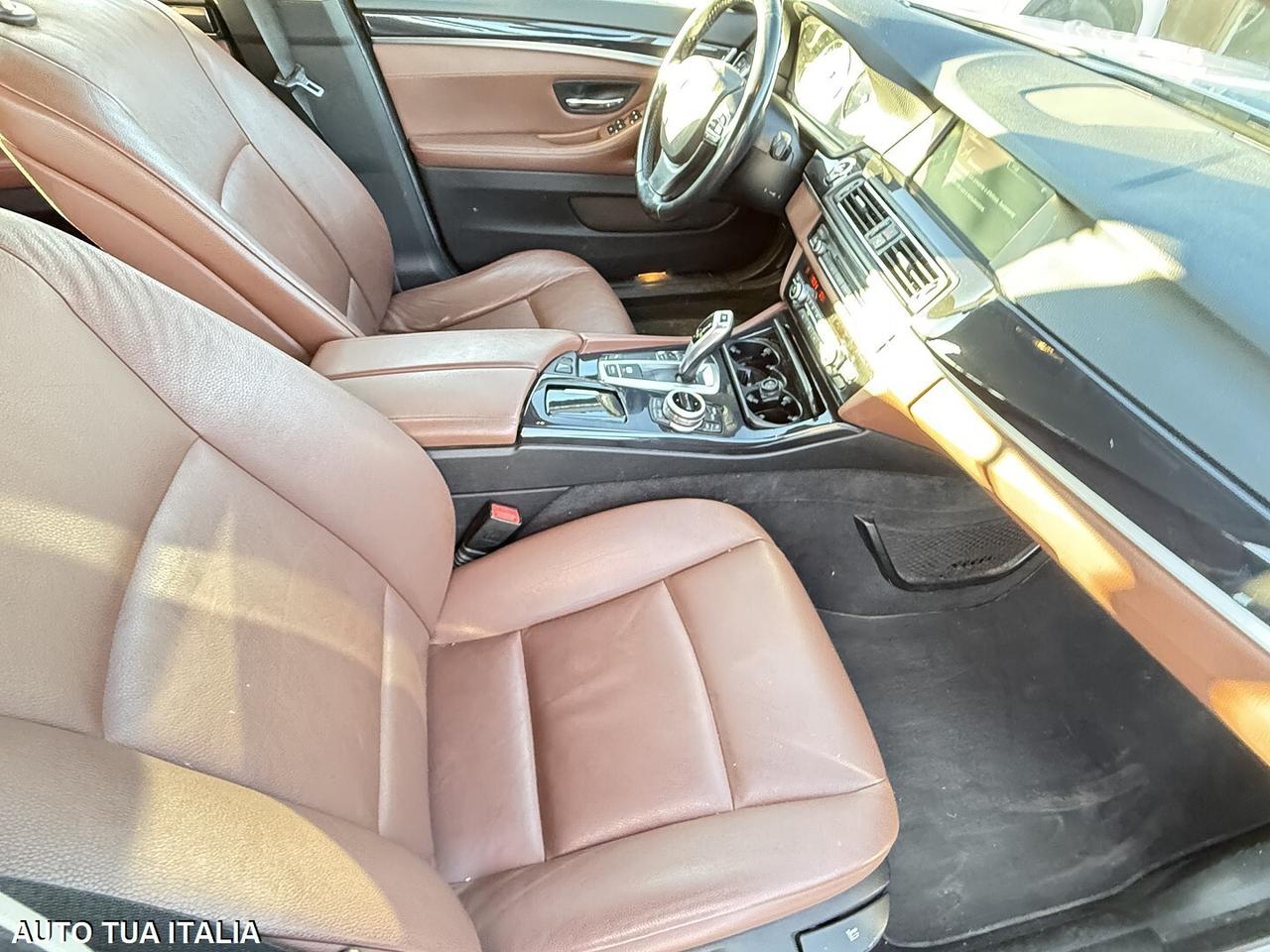 BMW 520 D TOURING navi led xenon pelle