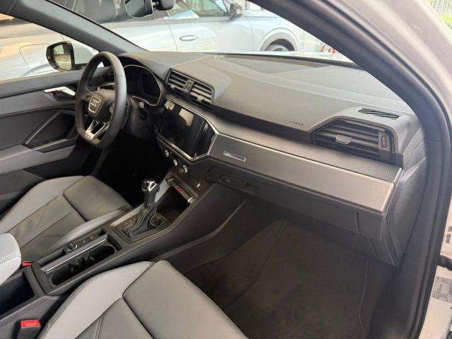 AUDI Q3 SPB 35 TDI S tronic Identity Black