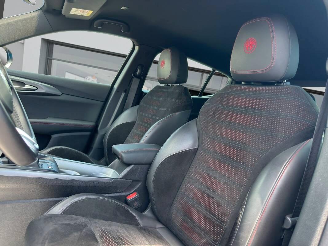 Alfa Romeo Tonale 1.5 hybrid Veloce 160cv AUTOMATICA